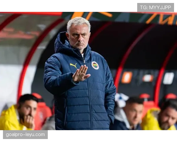 穆里尼奥精准节奏掌控成制胜关键，战术智慧助推球队稳步攀升