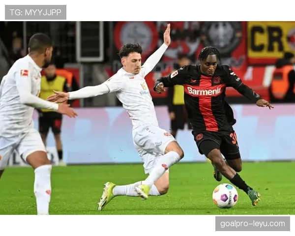勒沃库森中场体系革新显成效，新人爆发助力争冠新征程