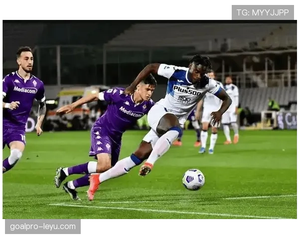 帕尔马主帅创新战术奏效,球队强势复苏引关注 帕尔马主帅创新战术奏效,球队强势复苏引关注