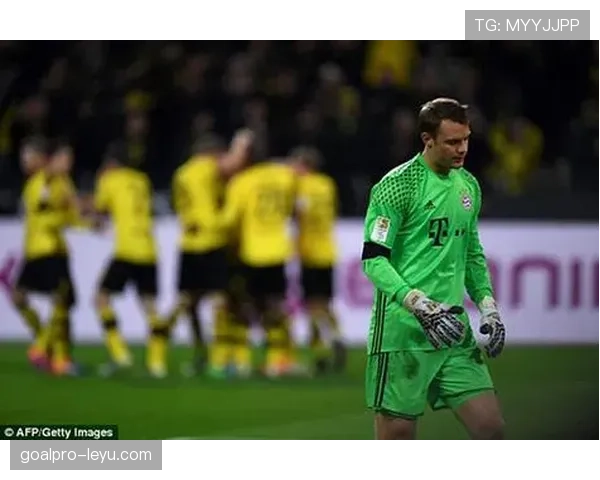 诺伊尔神勇救主，关键战精彩表现力挽狂澜