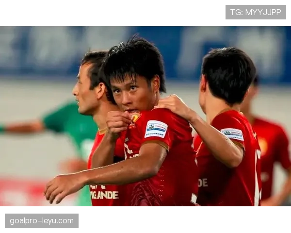 凯泽球星状态回暖闪耀赛场,关键表现助球队强势逆转 凯泽球星状态回暖闪耀赛场,关键表现助球队强势逆转