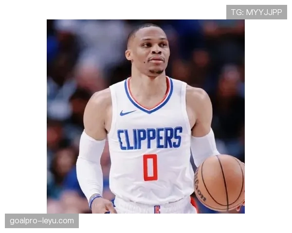 威斯布鲁克无球效率提升，改变湖人进攻结构